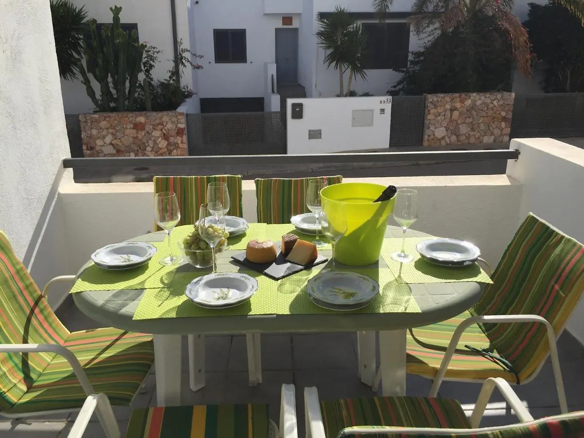 Trendy Homes Casa Mar ロダルキラル